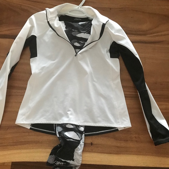 Ohydrolix and Reebok - Picture 1 of 8